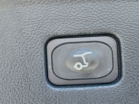 Used 2020 Ford Edge SEL w/ Convenience Package FWD image 31