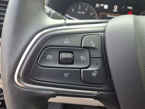 Used 2023 Buick Envision Avenir AWD/4WD image 20