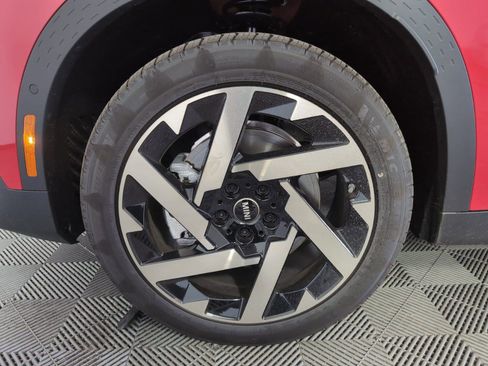 Certified 2025 MINI Cooper Countryman S image 9