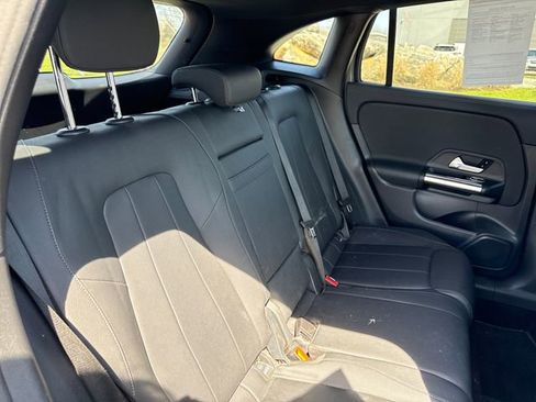 Used 2021 Mercedes-Benz GLA 250 4MATIC image 12
