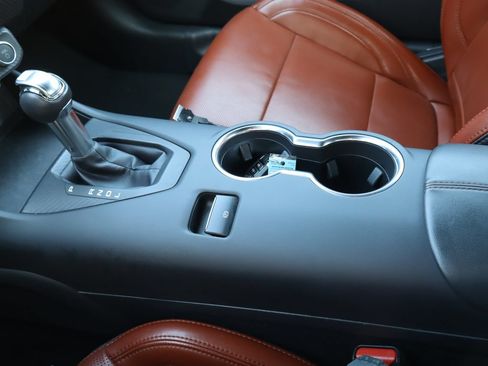 Used 2025 Ford Mustang Premium RWD image 25
