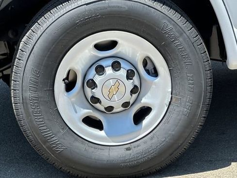 New 2025 Chevrolet Express 2500 w/ Driver Convenience Package RWD image 33