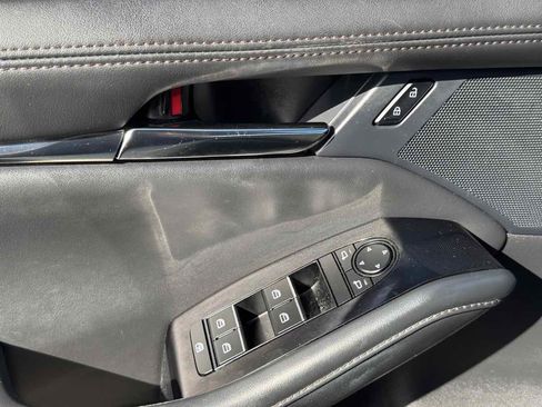Used 2024 MAZDA MAZDA3 s image 28