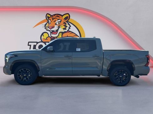 Used 2026 Toyota Tundra Platinum AWD/4WD image 9