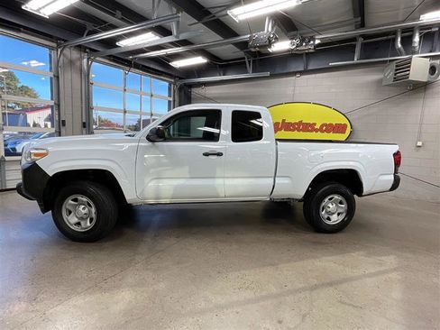 Used 2021 Toyota Tacoma SR image 2