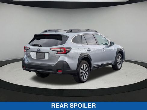 Certified 2025 Subaru Outback Premium AWD/4WD image 4
