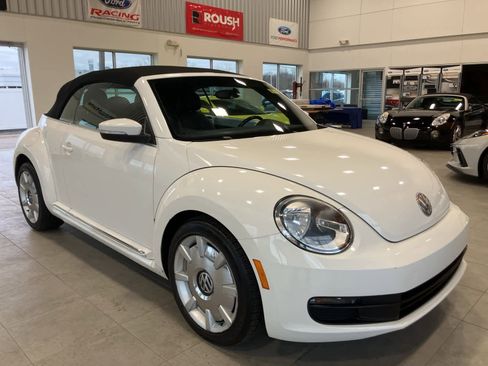 Used 2013 Volkswagen Beetle 2.5 image 3