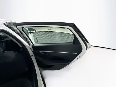 Used 2025 Hyundai Sonata SEL FWD image 29