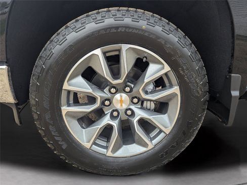 New 2026 Chevrolet Silverado 1500 LT image 27