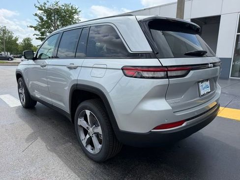 New 2026 Jeep Grand Cherokee Limited AWD/4WD image 8