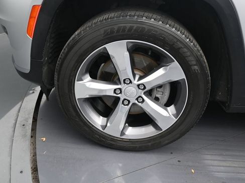 Used 2021 Jeep Grand Cherokee L Limited RWD image 9