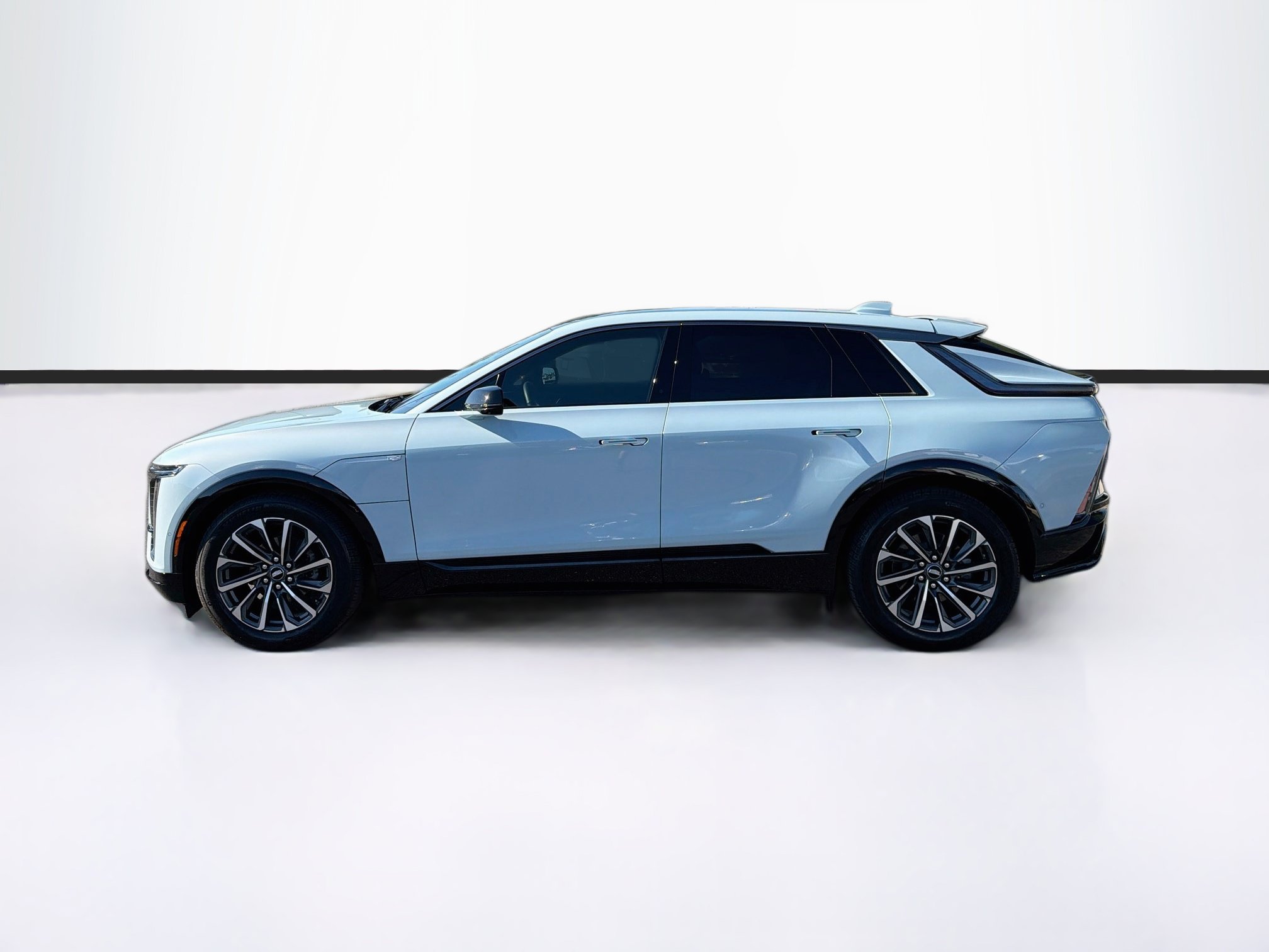 Certified 2024 Cadillac Lyriq Sport RWD image 8