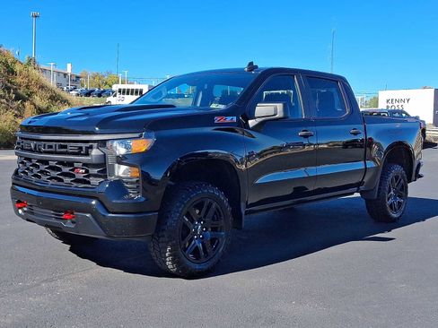 Used 2023 Chevrolet Silverado 1500 Custom Trail Boss image 3