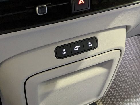 New 2025 Volkswagen ID. Buzz 1st Edition image 19