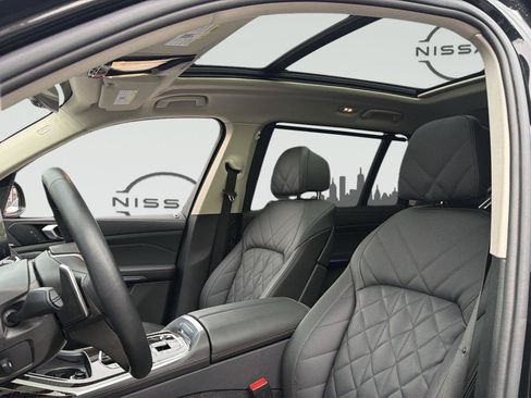Used 2026 BMW X7 xDrive40i AWD/4WD image 11