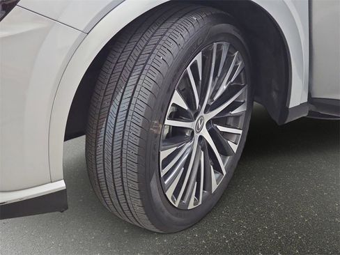 Certified 2023 Lexus RX 350 w/ Cold Area Package image 33