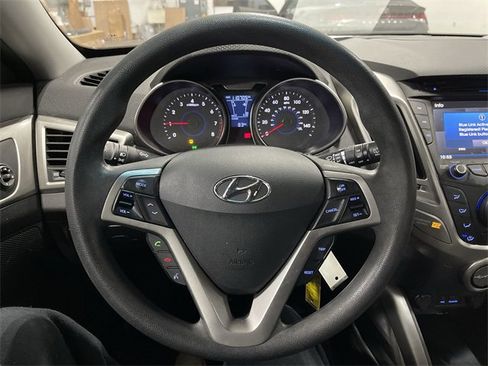 Used 2013 Hyundai Veloster image 15