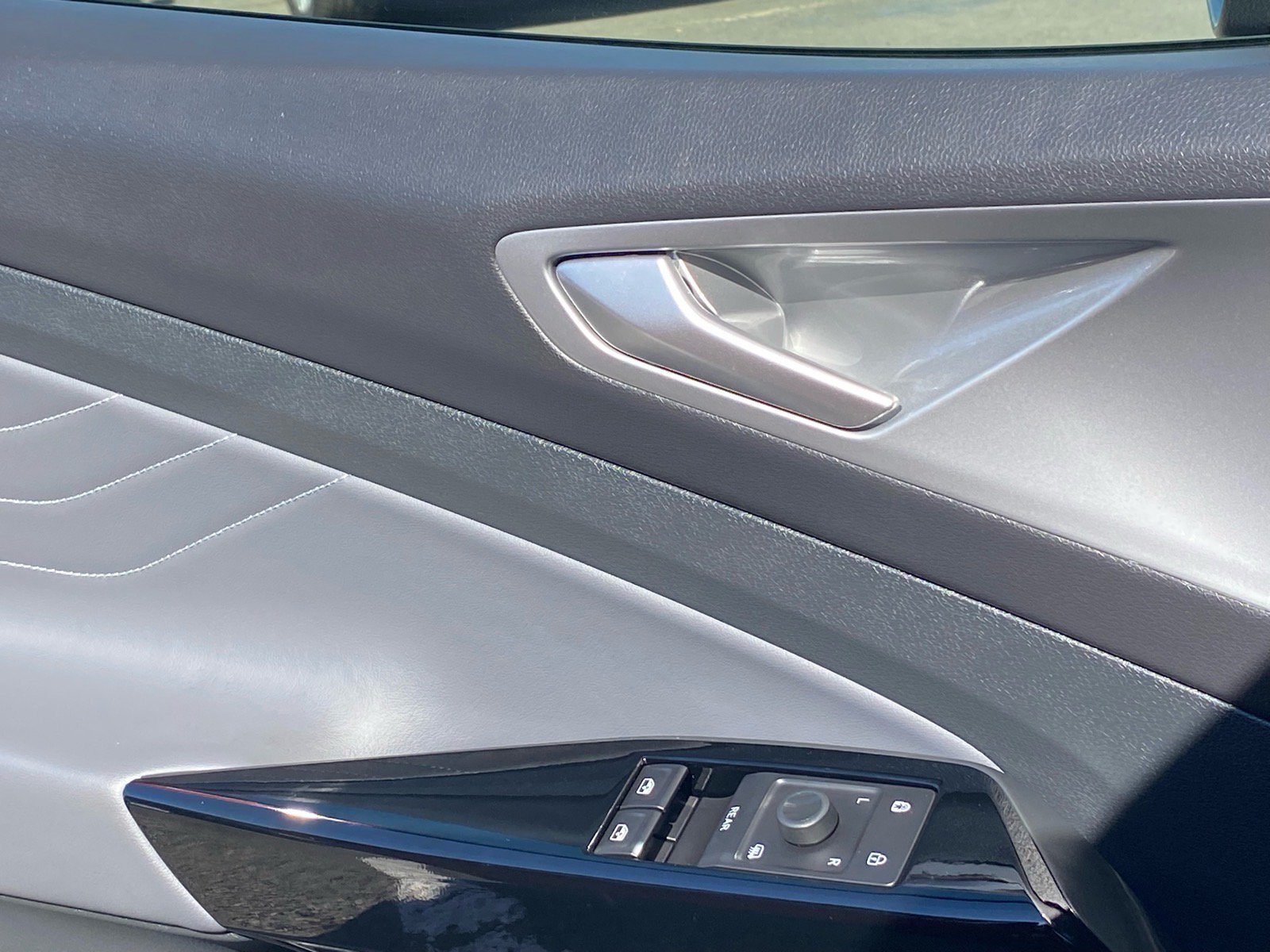 Certified 2023 Volkswagen ID.4 Pro S RWD image 17