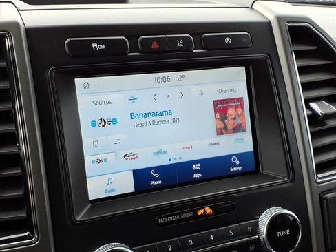 Used 2020 Ford Expedition XLT image 7