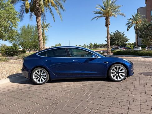 Used 2019 Tesla Model 3 Long Range AWD/4WD image 2