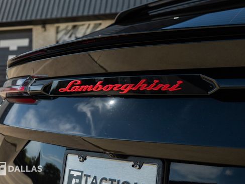 Used 2023 Lamborghini Urus S AWD/4WD image 17