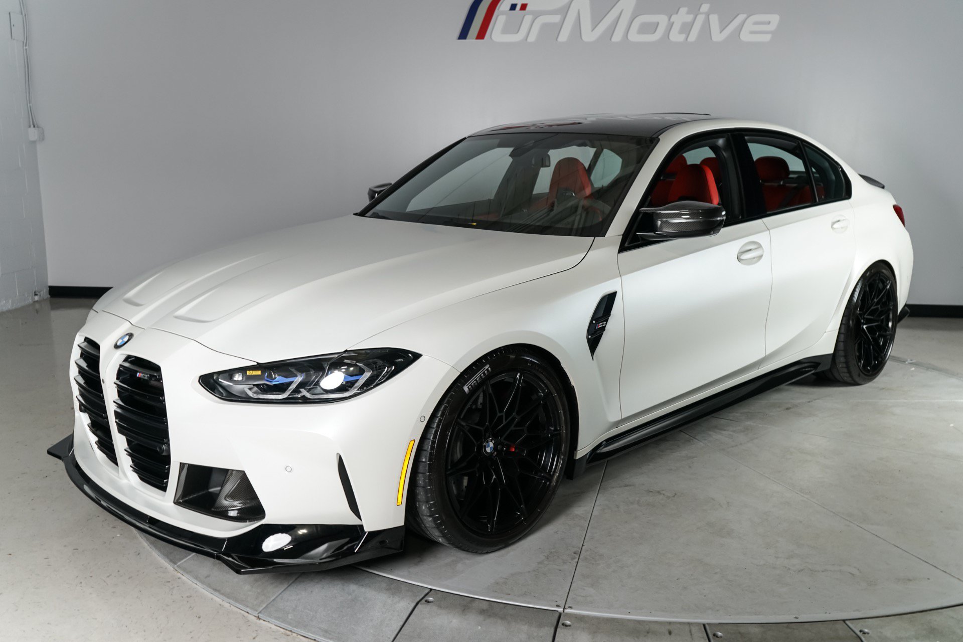 Used 2021 BMW M3 w/ M Carbon Exterior Package RWD image 2
