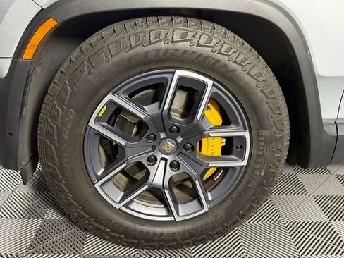 Used 2023 Rivian R1S Adventure image 14