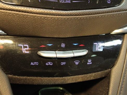 Used 2018 Cadillac XT5 Base 4D Sport Utility image 27