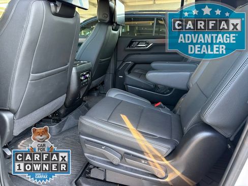 Used 2025 GMC Yukon XL Denali w/ Denali Reserve Package AWD/4WD image 10