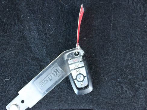 Used 2024 Ford Escape Active image 32