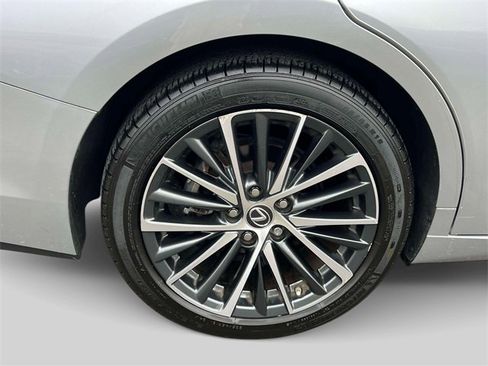 Certified 2023 Lexus ES 350 w/ Premium Package image 12