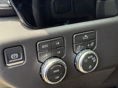 New 2026 GMC Sierra 1500 SLE w/ X31 Off-Road Package AWD/4WD image 23