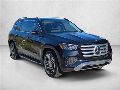 Certified 2026 Mercedes-Benz GLS 450 4MATIC image 3