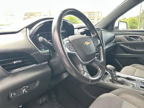 Certified 2022 Chevrolet Traverse LT AWD/4WD image 10