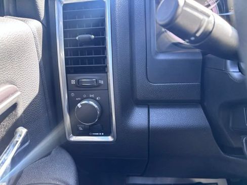 Used 2022 RAM 1500 Warlock AWD/4WD image 17