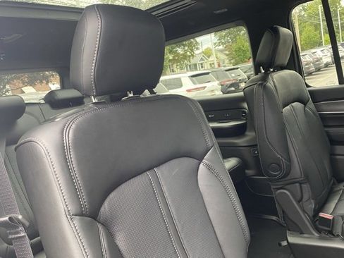 New 2025 Jeep Wagoneer L Series II w/ Convenience Group I image 30