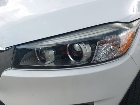 Used 2017 Kia Sorento FWD w/ LX Convenience Package image 32