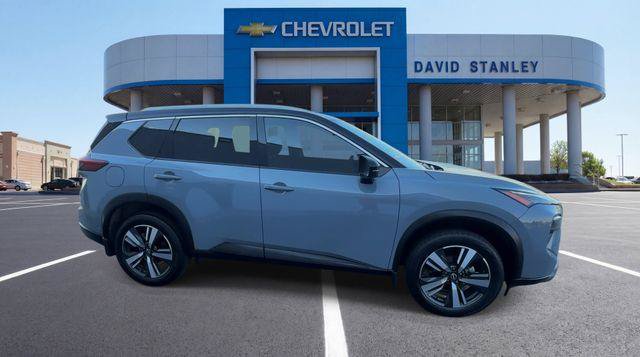 Used 2024 Nissan Rogue SL w/ SL Premium Package FWD image 9