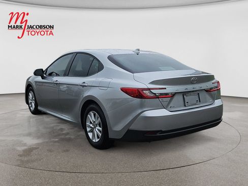 Used 2026 Toyota Camry LE FWD image 14