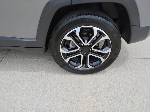 Used 2023 Jeep Compass Limited AWD/4WD image 31
