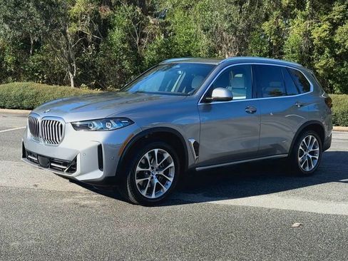 Certified 2024 BMW X5 sDrive40i w/ Premium Package image 4