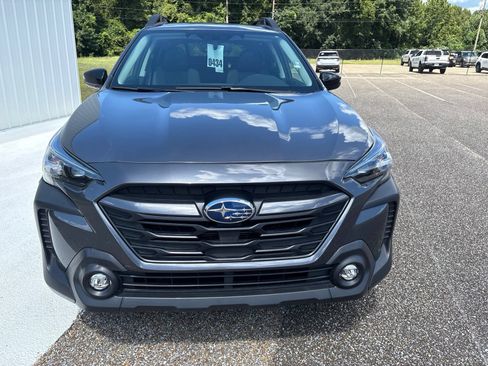Used 2025 Subaru Outback Onyx Edition AWD/4WD image 2