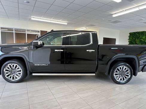 Used 2024 GMC Sierra 1500 Denali Ultimate image 7