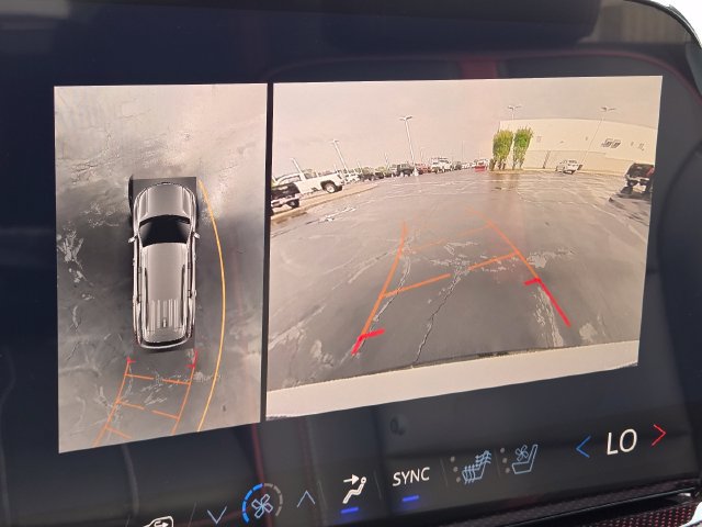 New 2027 Chevrolet Traverse RS w/ LPO, Floor Liner Package AWD/4WD image 9
