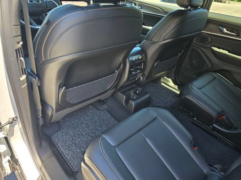 New 2026 Jeep Grand Cherokee L Limited AWD/4WD image 25