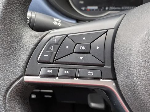 Used 2025 Nissan Versa SV FWD image 22