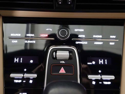 Used 2022 Porsche Cayenne GTS image 54