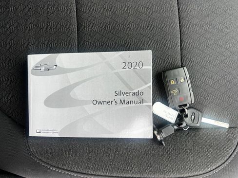 Used 2020 Chevrolet Silverado 1500 LT w/ Fleet Comfort Package AWD/4WD image 42