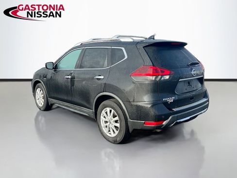 Used 2020 Nissan Rogue SV image 6