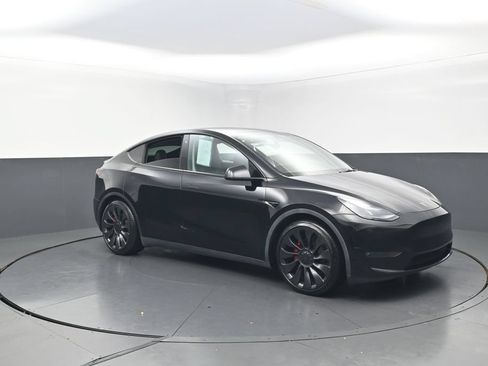 Used 2023 Tesla Model Y Performance AWD/4WD image 4